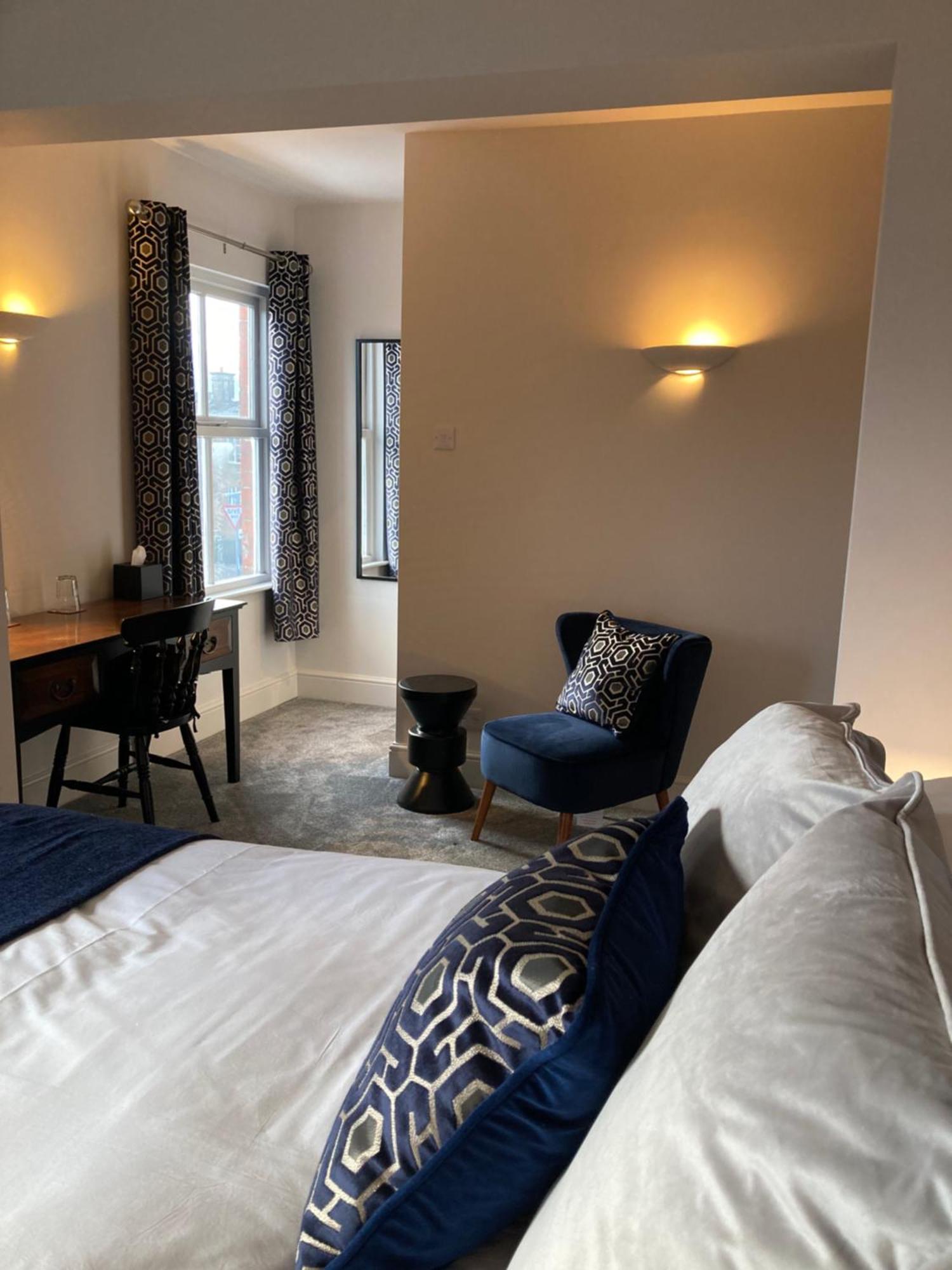Crick Cottage Rooms Bagian luar foto