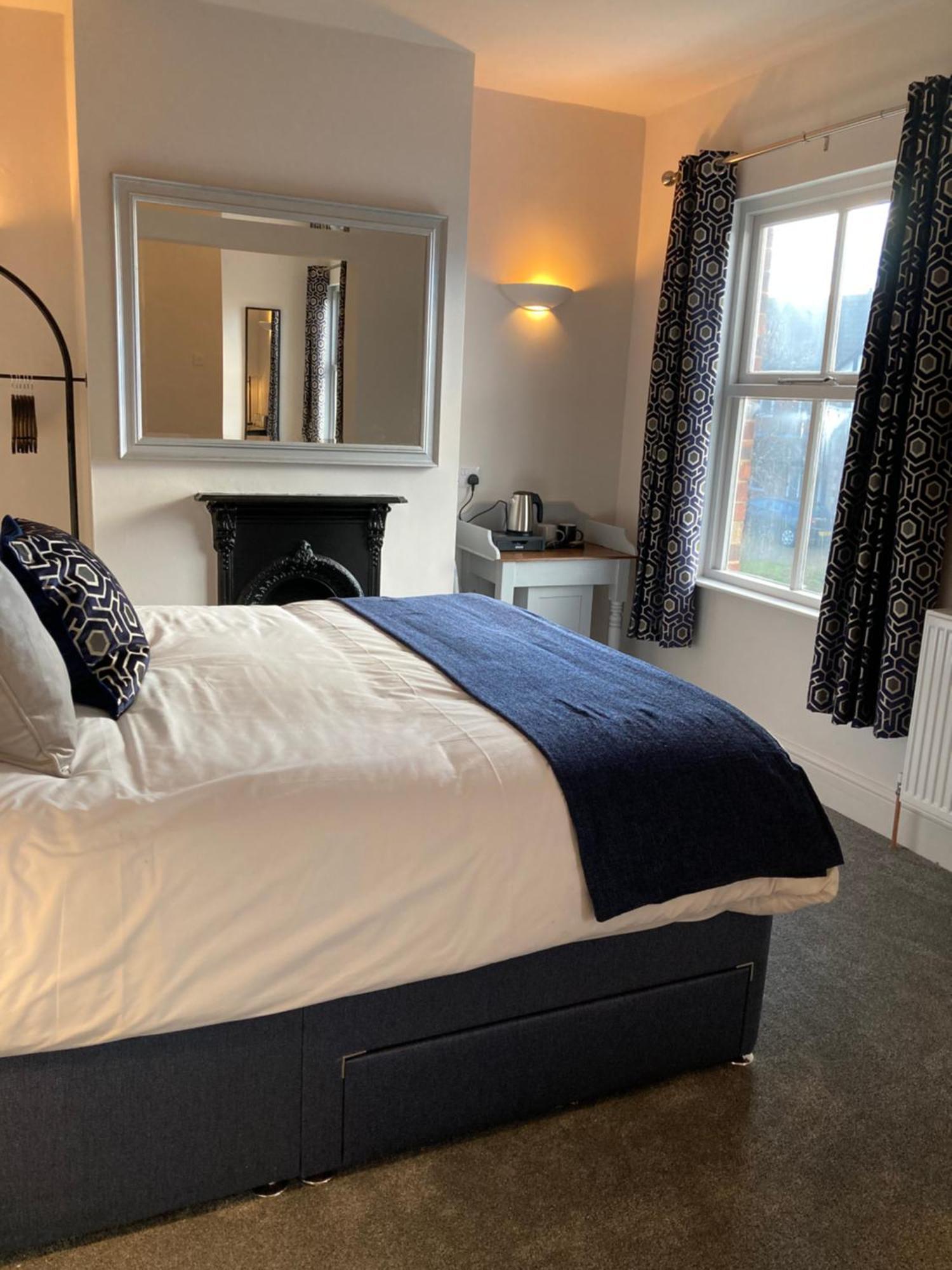 Crick Cottage Rooms Bagian luar foto